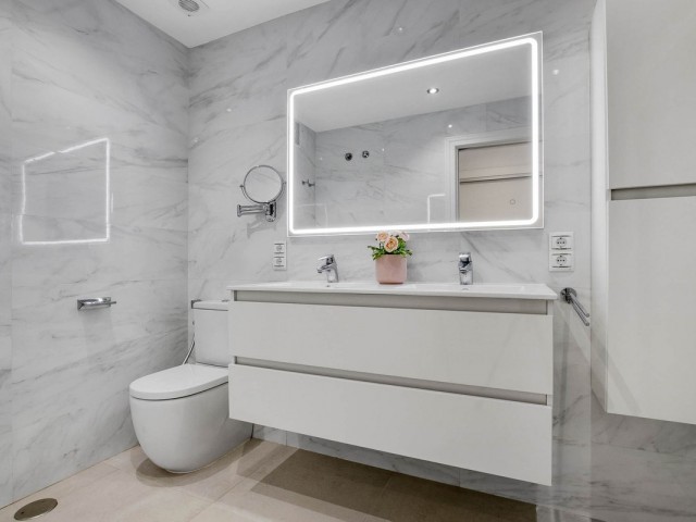 2 Bedrooms Apartment in Torremolinos