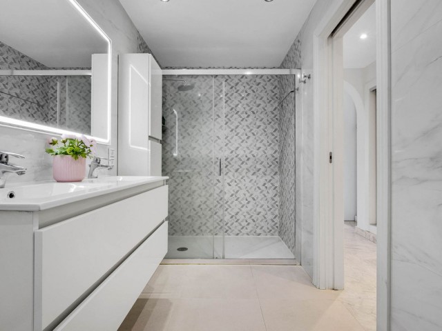 2 Bedrooms Apartment in Torremolinos