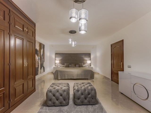 6 Soveroms Villa i Nueva Andalucía