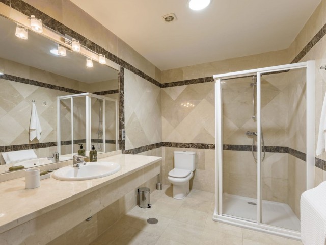 6 Soveroms Villa i Nueva Andalucía