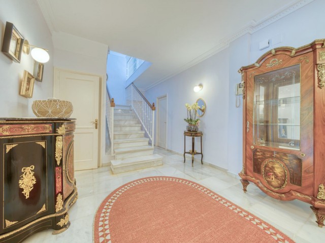 6 Soveroms Villa i Nueva Andalucía