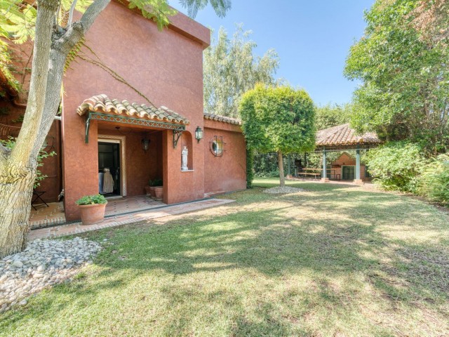 6 Soveroms Villa i Nueva Andalucía