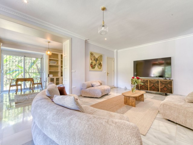 6 Bedrooms Villa in Nueva Andalucía