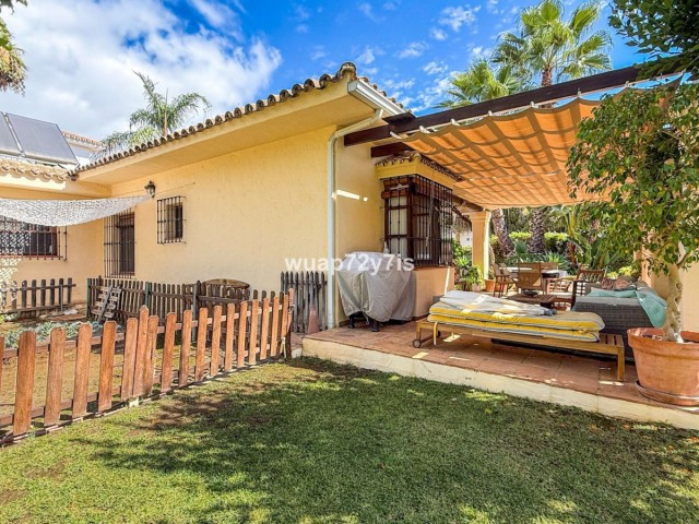 Villa, Nagüeles, R5196661