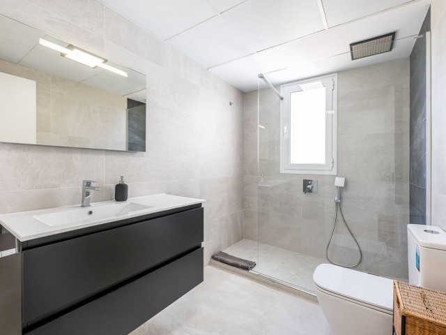 4 Schlafzimmer Apartment in Torremolinos