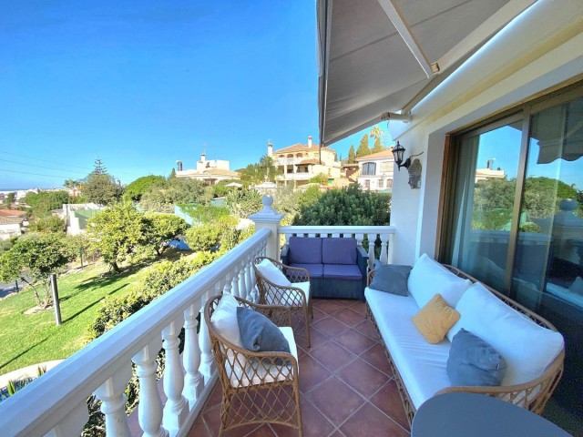7 Bedrooms Villa in Marbella