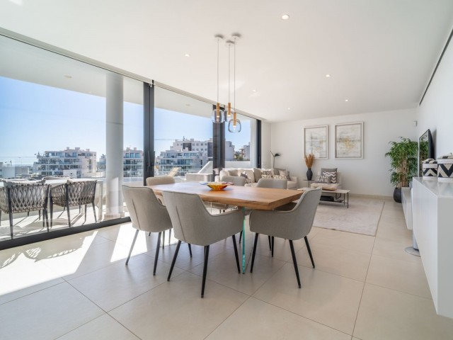 Apartamento con 3 Dormitorios  en Fuengirola