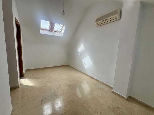 3 Slaapkamer Rijtjeshuis in Marbella