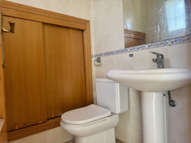 Adosado con 3 Dormitorios  en Marbella