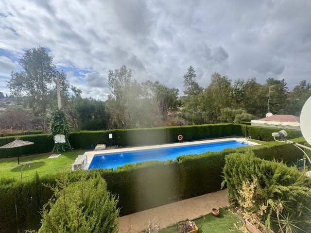 Adosado con 3 Dormitorios  en Marbella