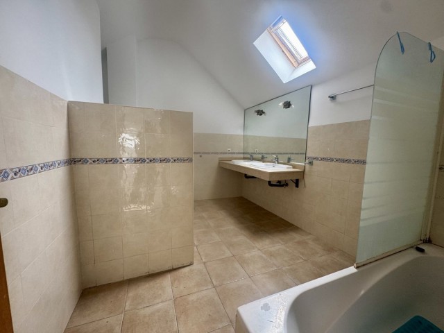 3 Bedrooms Townhouse in Marbella