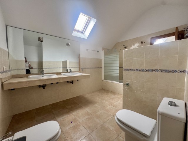 3 Bedrooms Townhouse in Marbella