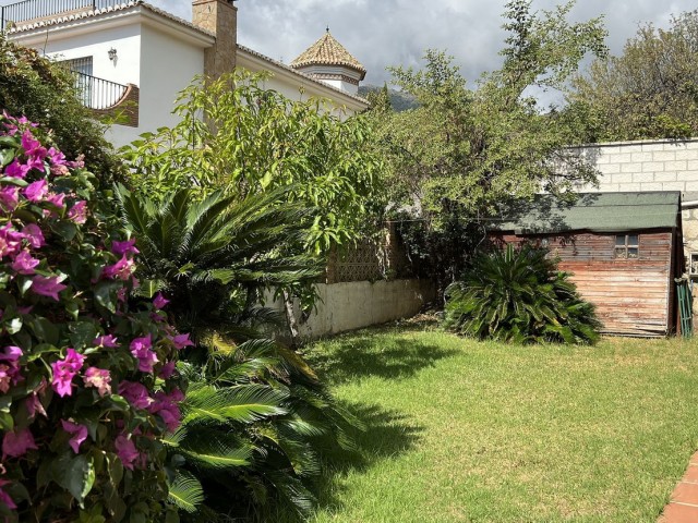 5 Bedrooms Villa in Mijas
