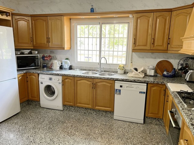 5 Bedrooms Villa in Mijas