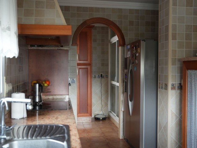 5 Soveroms Villa i Arroyo de la Miel