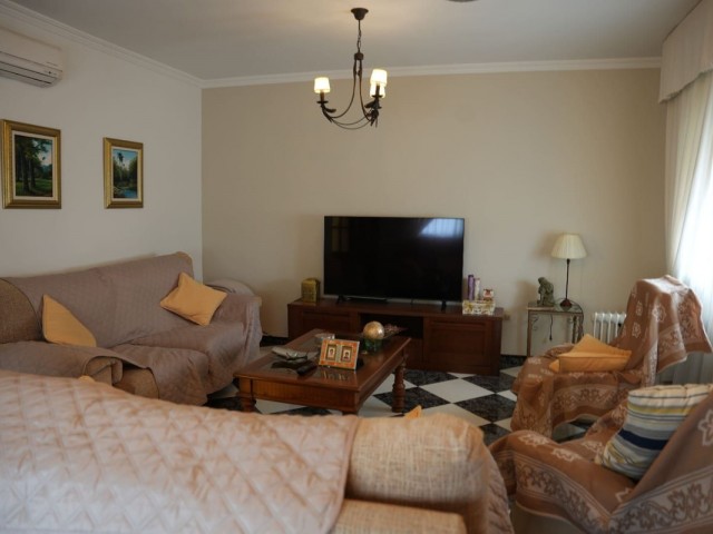 5 Soveroms Villa i Arroyo de la Miel