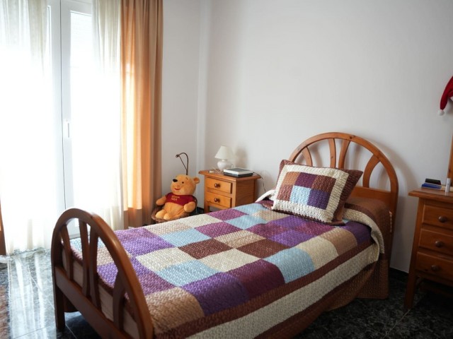 Villa con 5 Dormitorios  en Arroyo de la Miel