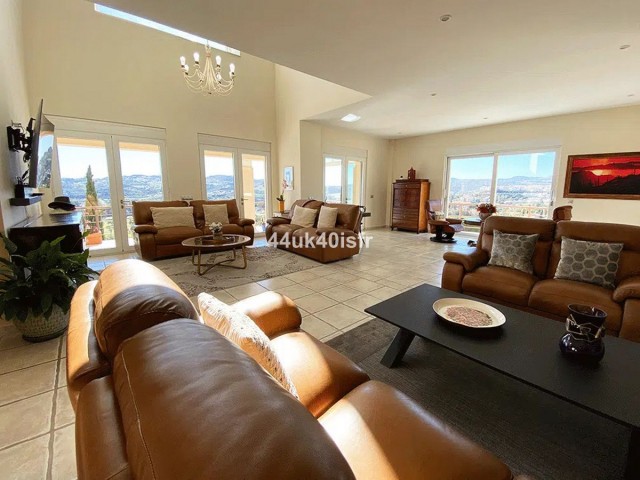8 Slaapkamer Villa in Mijas Golf