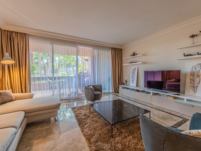 3 Bedrooms Apartment in Nueva Andalucía