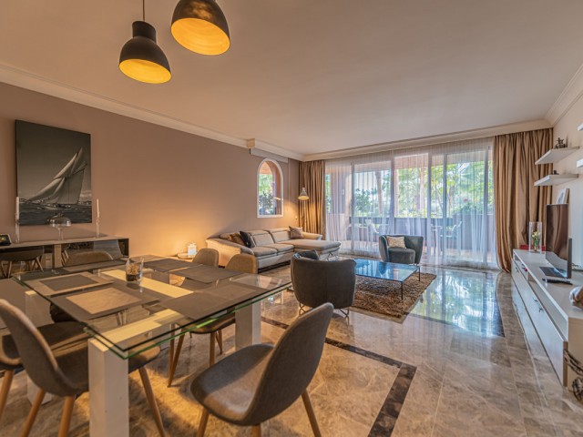 3 Bedrooms Apartment in Nueva Andalucía