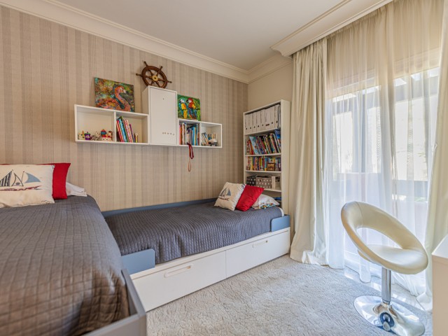 3 Bedrooms Apartment in Nueva Andalucía