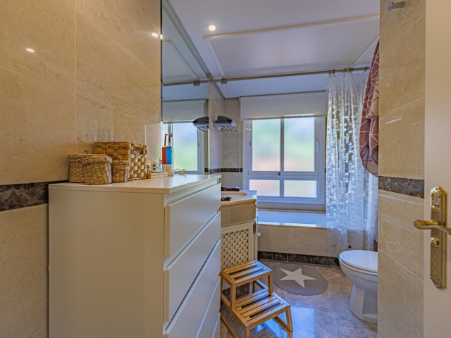 3 Bedrooms Apartment in Nueva Andalucía