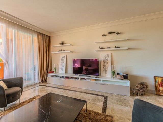 3 Bedrooms Apartment in Nueva Andalucía