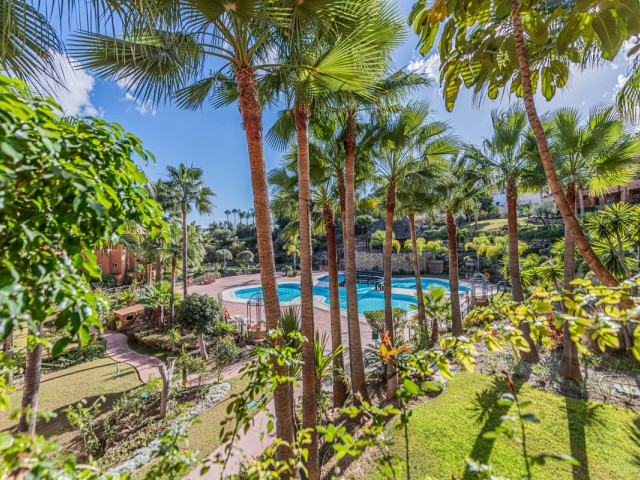 3 Bedrooms Apartment in Nueva Andalucía