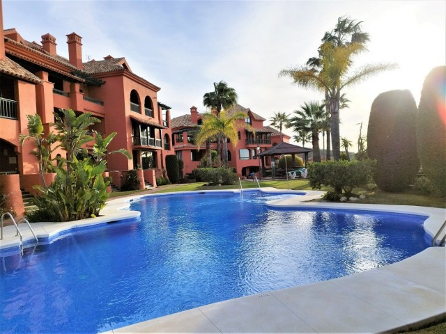 Appartement avec 3 Chambres  à Calahonda