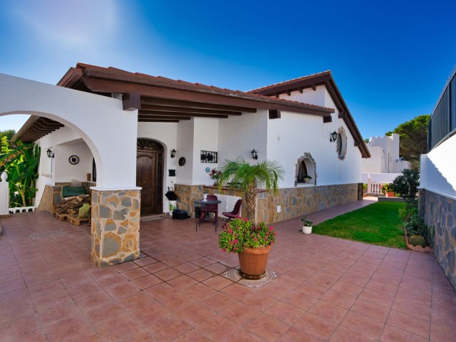 4 Schlafzimmer Villa in Torrenueva