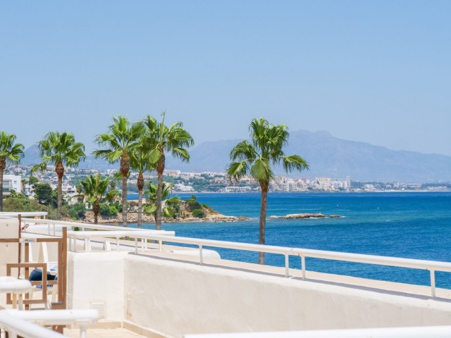 2 Bedrooms Apartment in Estepona