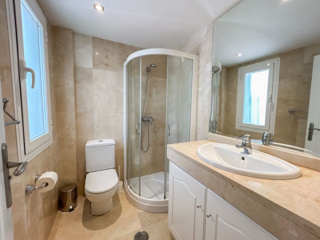 2 Bedrooms Apartment in Estepona