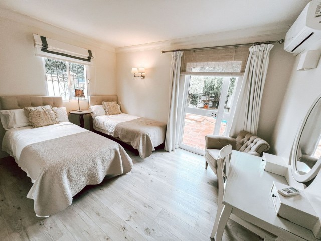 5 Soveroms Villa i Nueva Andalucía