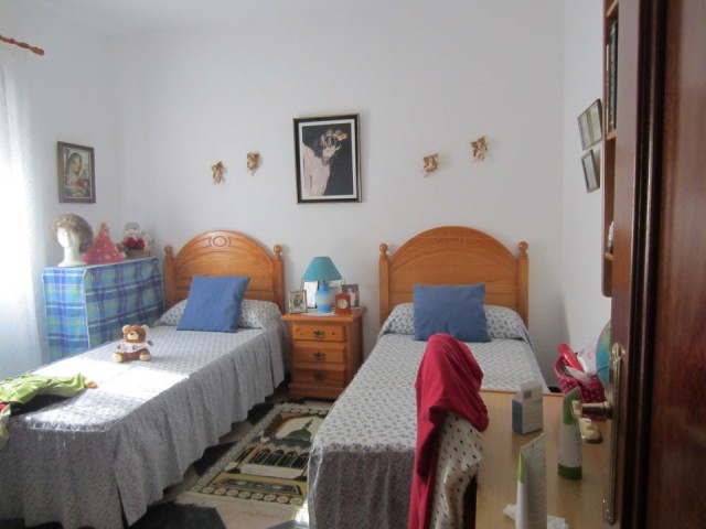 Villa avec 5 Chambres  à La Viñuela