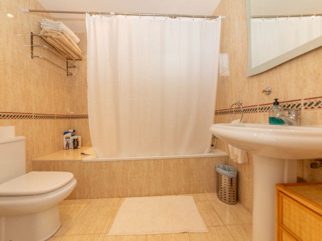 2 Soveroms Leilighet i Nueva Andalucía