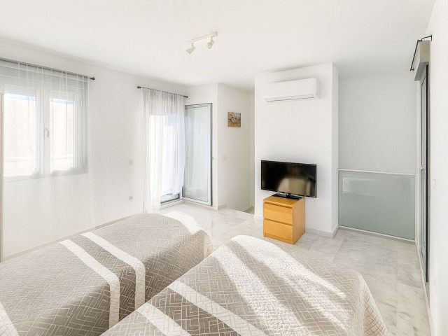 3 Bedrooms Apartment in Riviera del Sol