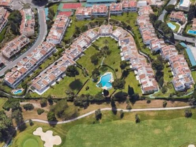 2 Bedrooms Apartment in Nueva Andalucía