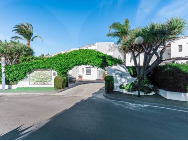 2 Bedrooms Apartment in Nueva Andalucía