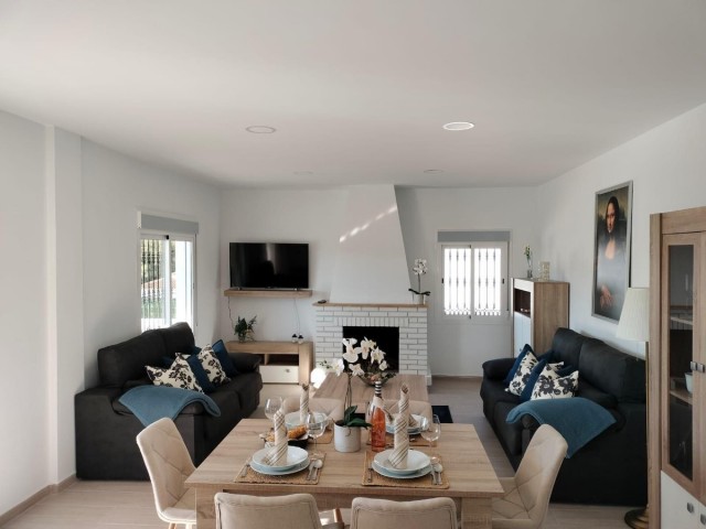 7 Bedrooms Villa in Benalmadena