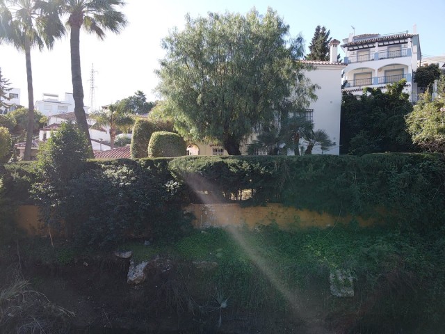  Plot in Nueva Andalucía