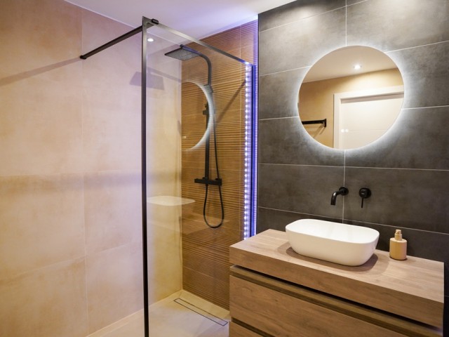 2 Bedrooms Apartment in Nueva Andalucía