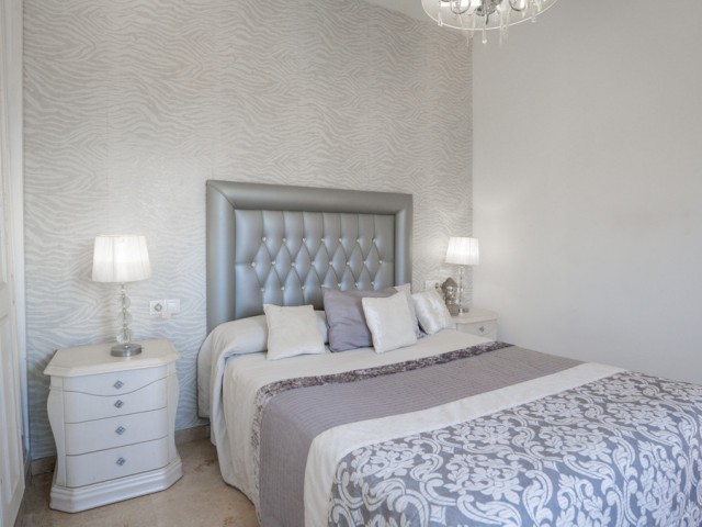 3 Sovrums Lägenhet i Estepona