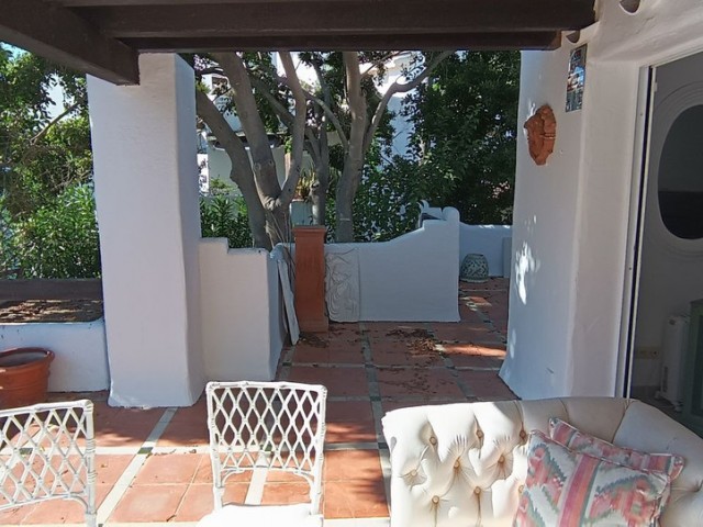 Appartement avec 3 Chambres  à Guadalmina Baja