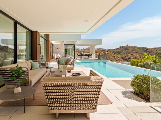 6 Sovrums Villa i La Quinta