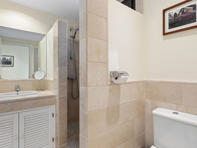 3 Soveroms Leilighet i Benahavís