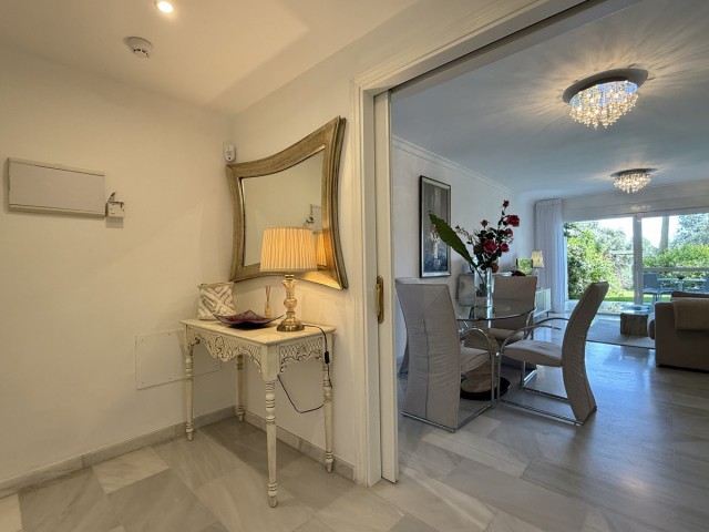 2 Slaapkamer Appartement in Guadalmina Baja