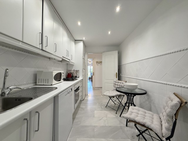 2 Slaapkamer Appartement in Guadalmina Baja
