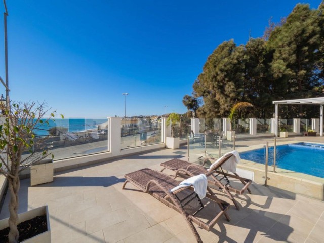 6 Slaapkamer Villa in El Chaparral