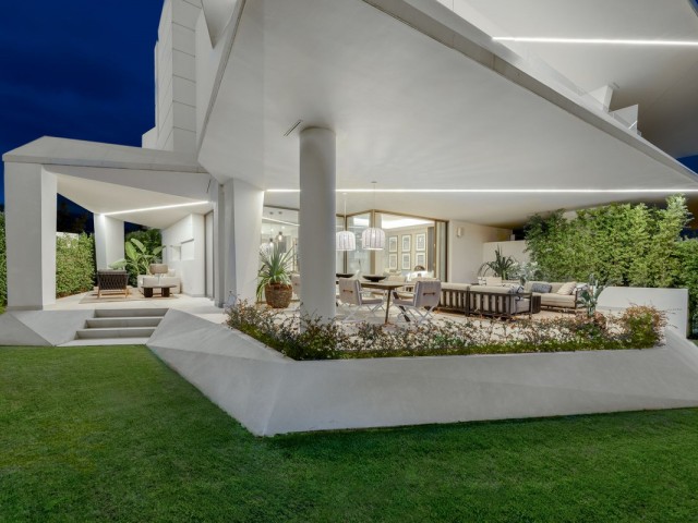 4 Sovrums Villa i Nueva Andalucía