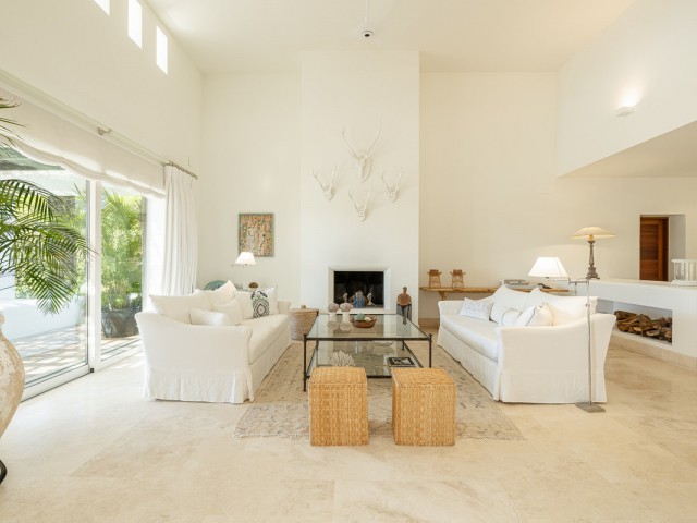 Villa avec 4 Chambres  à Casares